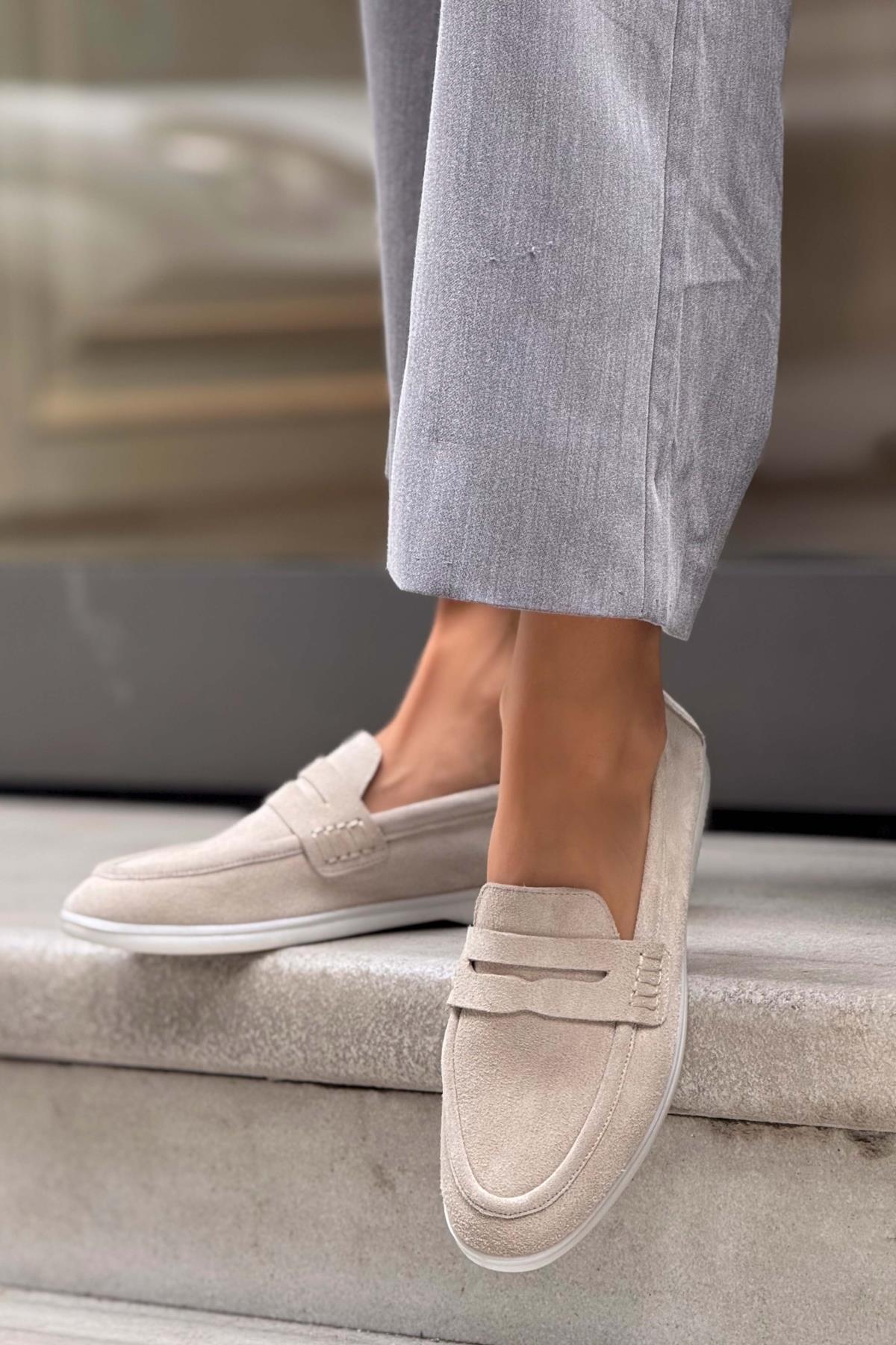 ESTUNA Beige Äkta Mocka Loafers