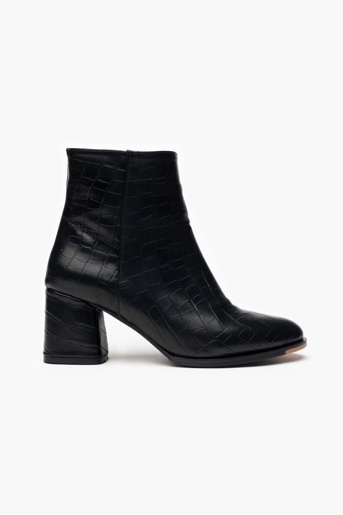 TINDRA Svart Kroko Boots